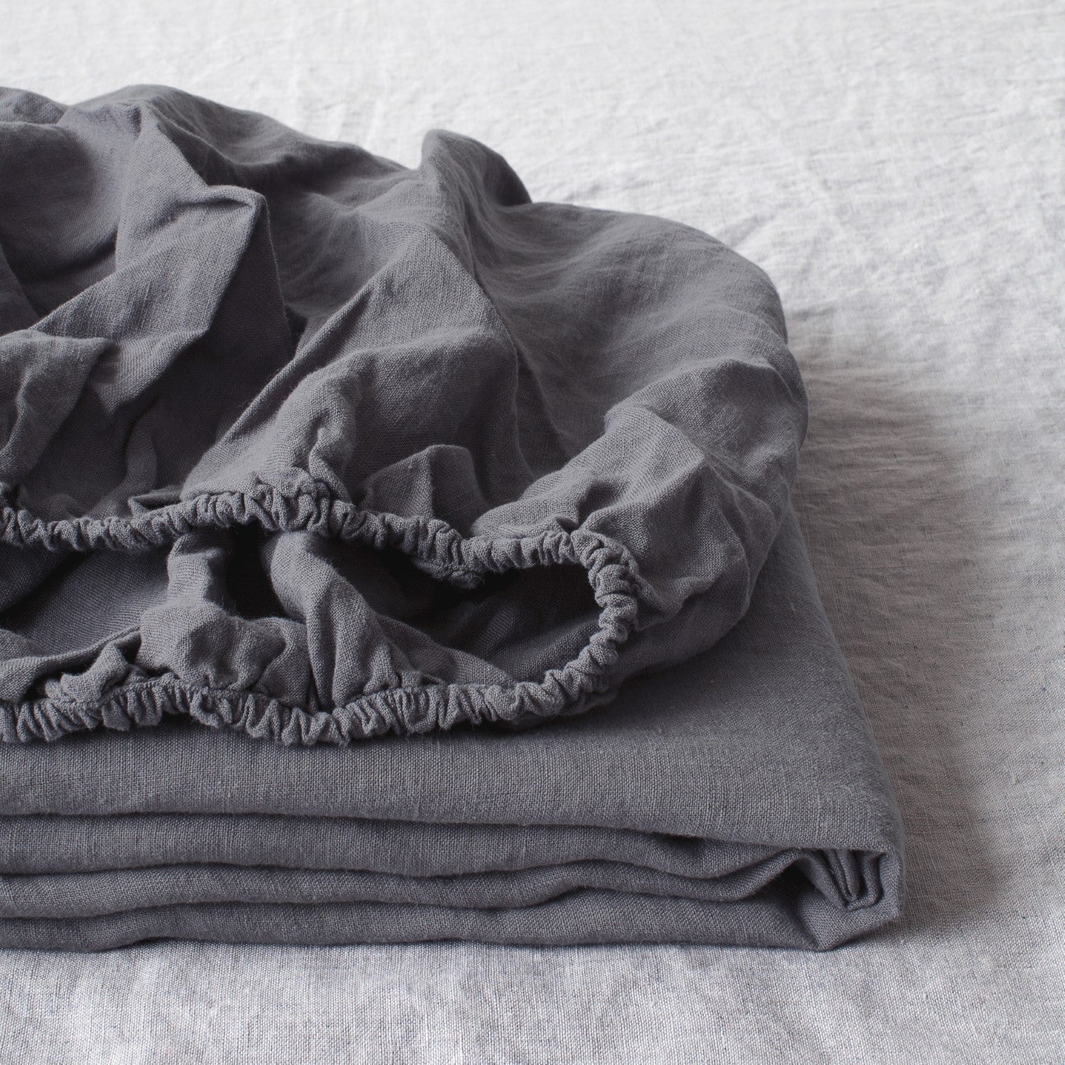 Dark grey linen fitted sheet